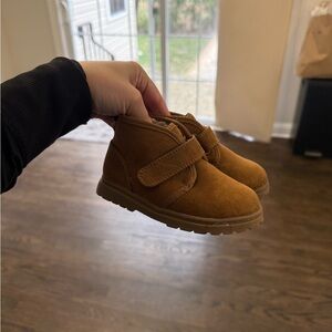 Cat & Jack Tan Kids Boots